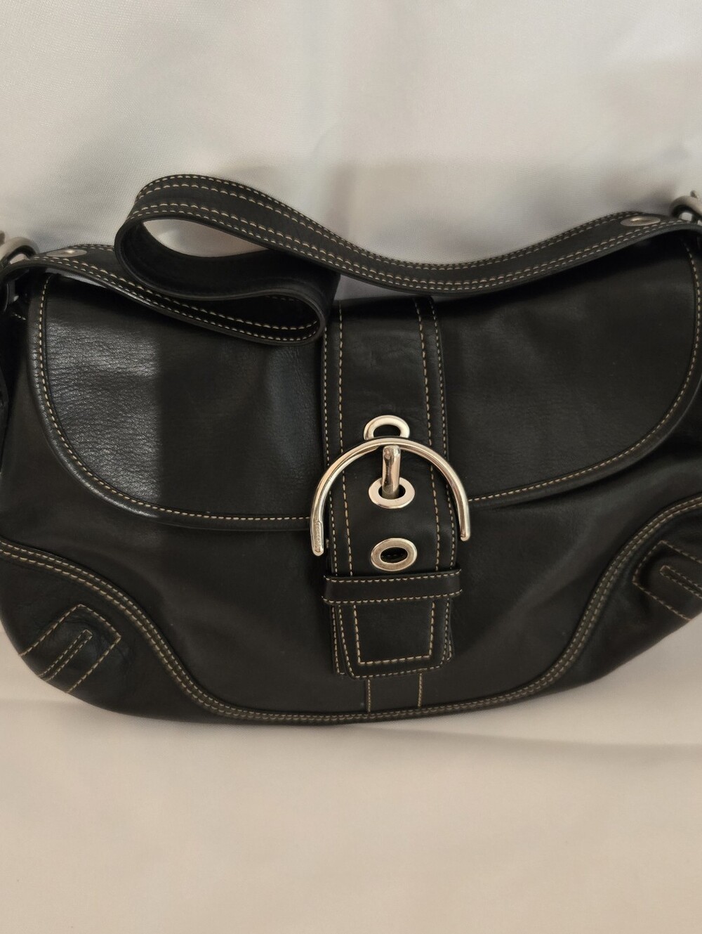 Authentic Vintage Coach Soho Black Leather Buckle Shoulder Bag F10192